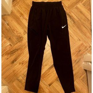 Nike Lightweight Men's Track Pants - Medium